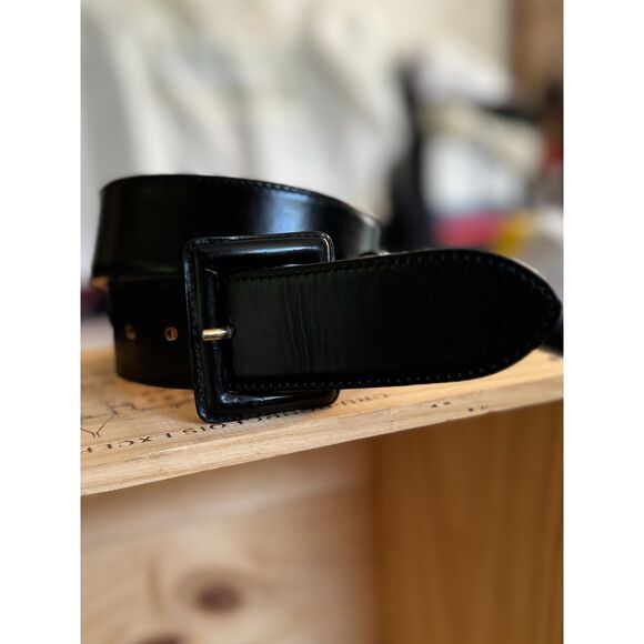 Banana Republic 100% Leather Black High Polish 1.5" Wide Classic Belt Size 30